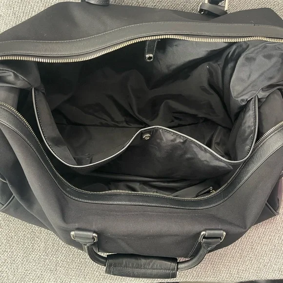 Coach Sleek Black Men's Duffel Bag - Picture 12 of 16